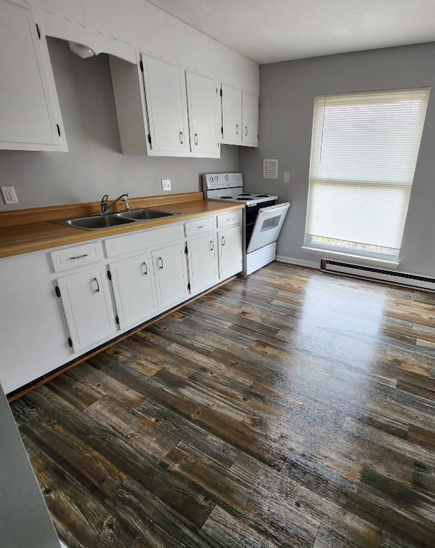 139 Hendricks Blvd #6 - Photo 4 of 16