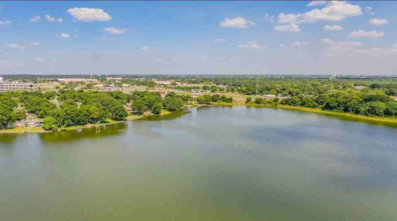 6514 Travis Blvd - Photo 3 of 13