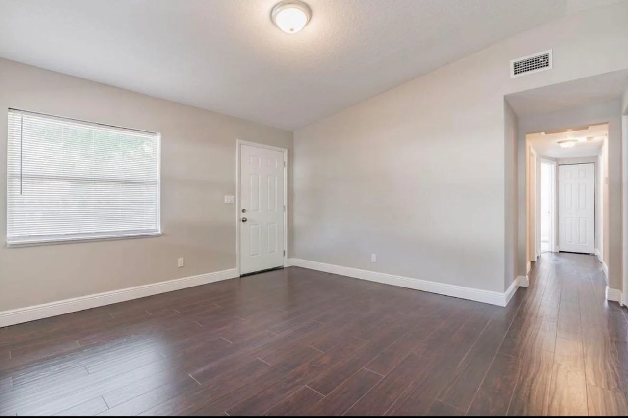 6514 Travis Blvd - Photo 6 of 13