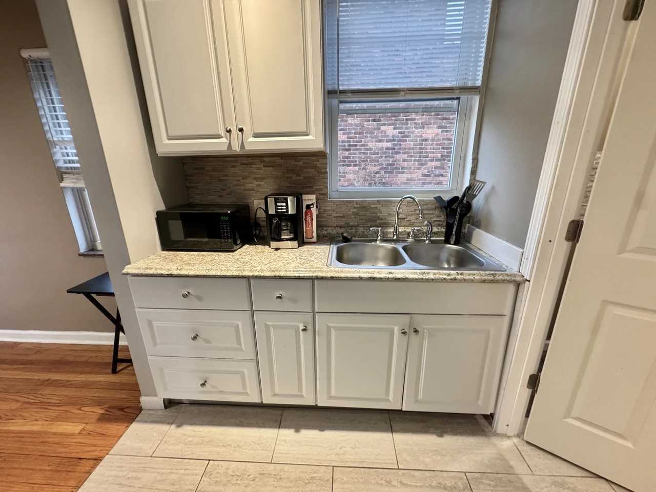 16927 Chandler Park Dr - Photo 4 of 15