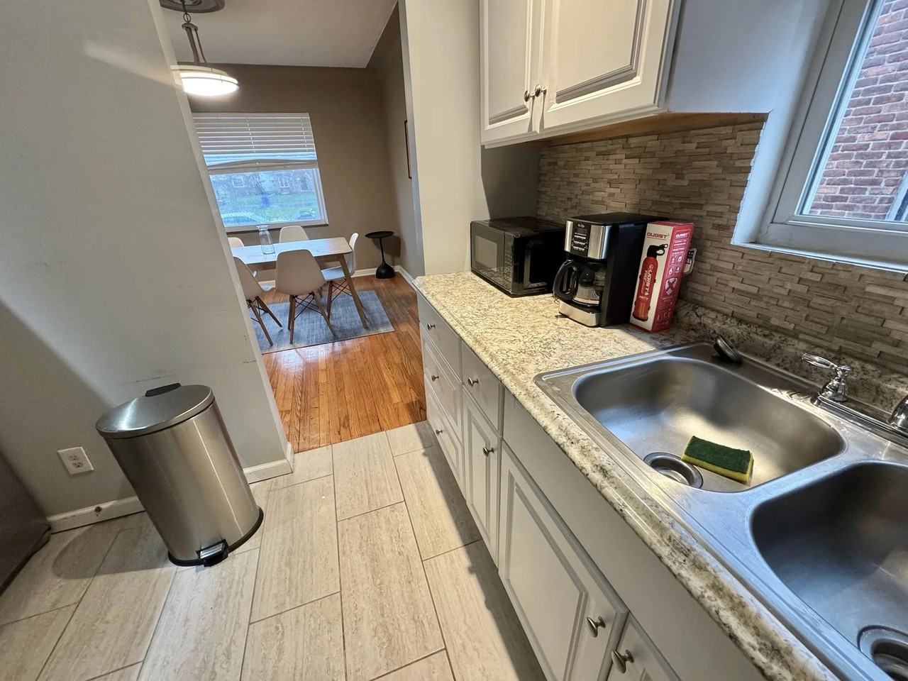 16927 Chandler Park Dr - Photo 5 of 15