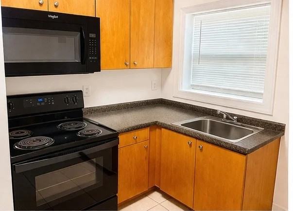 2917 M St #B - Photo 6 of 9