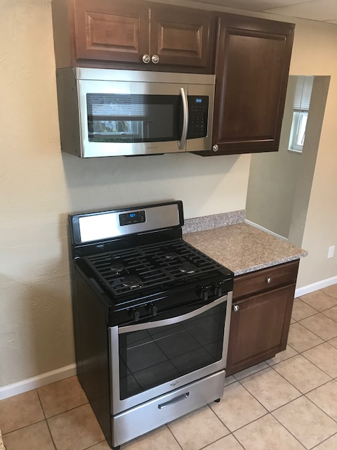 122 Ruth St #B - Photo 3 of 20