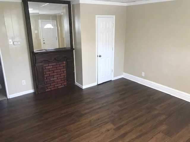 304 Fingal St - Photo 7 of 20