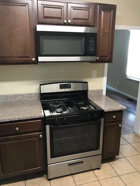 736 Boggs Ave - Photo 4 of 19