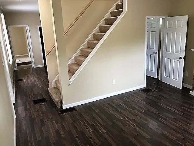 736 Boggs Ave - Photo 6 of 19