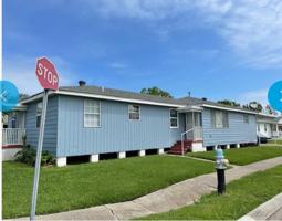 featured image of 8003 W Laverne St #8003