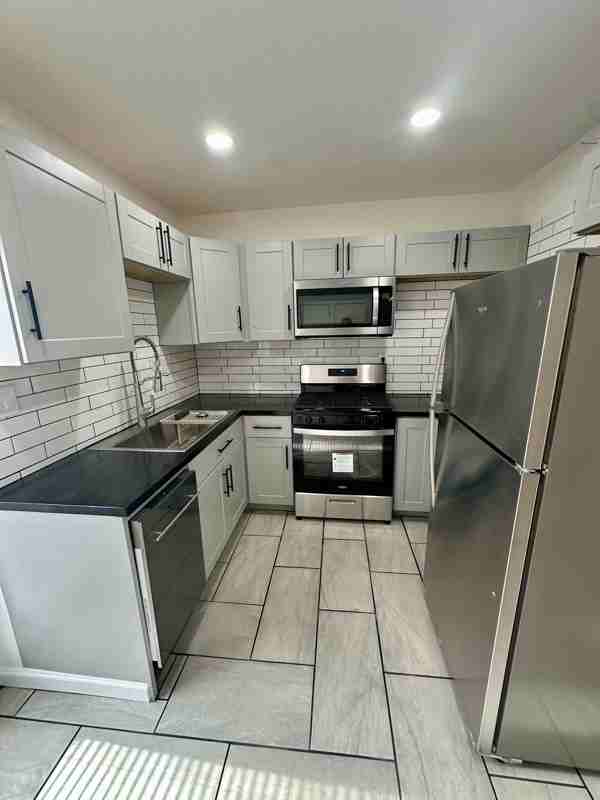 105 Vereda De Valencia #3 - Photo 2 of 19