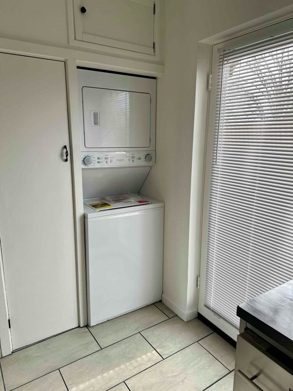 105 Vereda De Valencia #3 - Photo 4 of 19