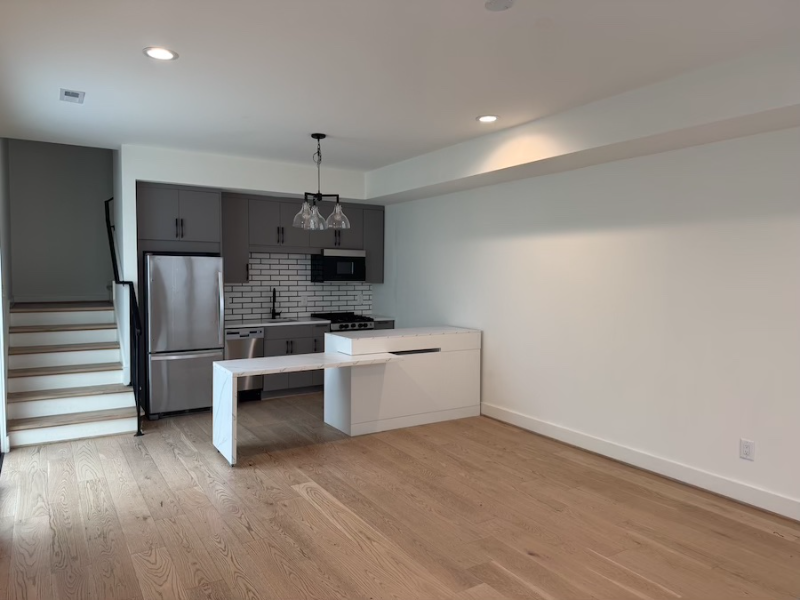 1330 Columbia Ave #A - Photo 2 of 9