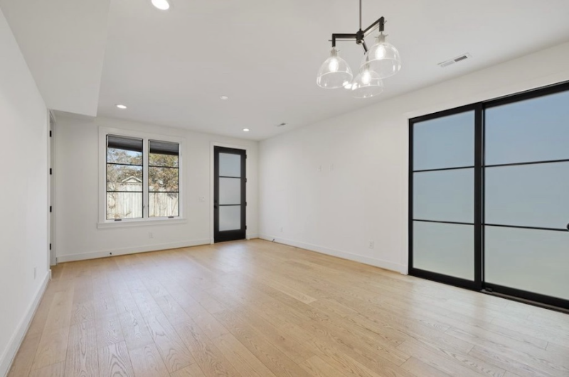 1330 Columbia Ave #A - Photo 3 of 9