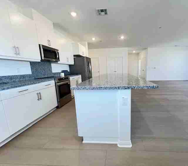 7599 Taylor Ave - Photo 5 of 16