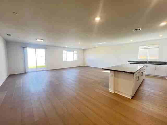 7599 Taylor Ave - Photo 7 of 16