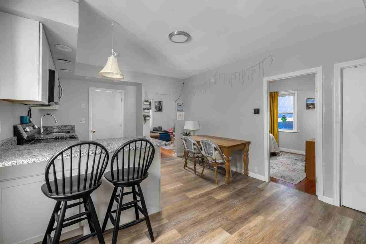 41 E Transit St #2R - Photo 3 of 15