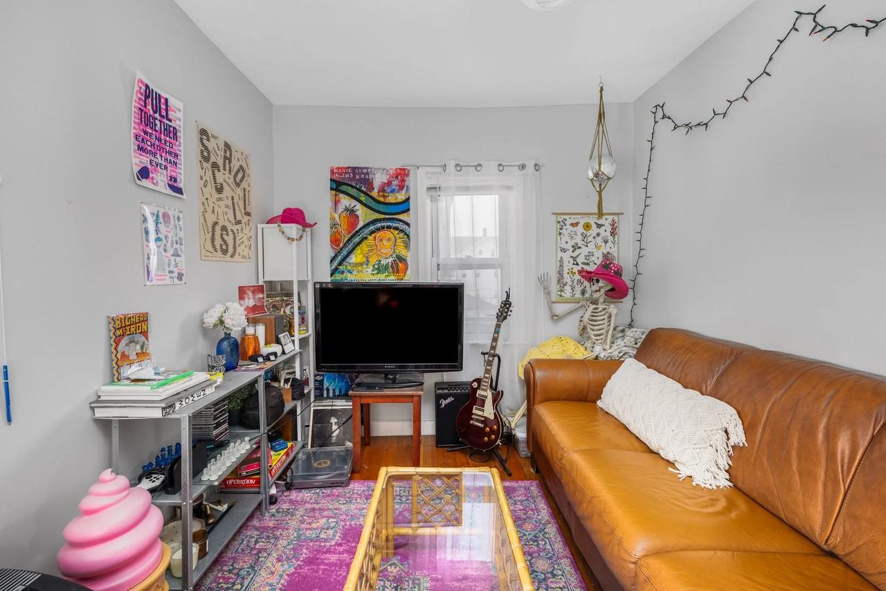 41 E Transit St #2R - Photo 7 of 15