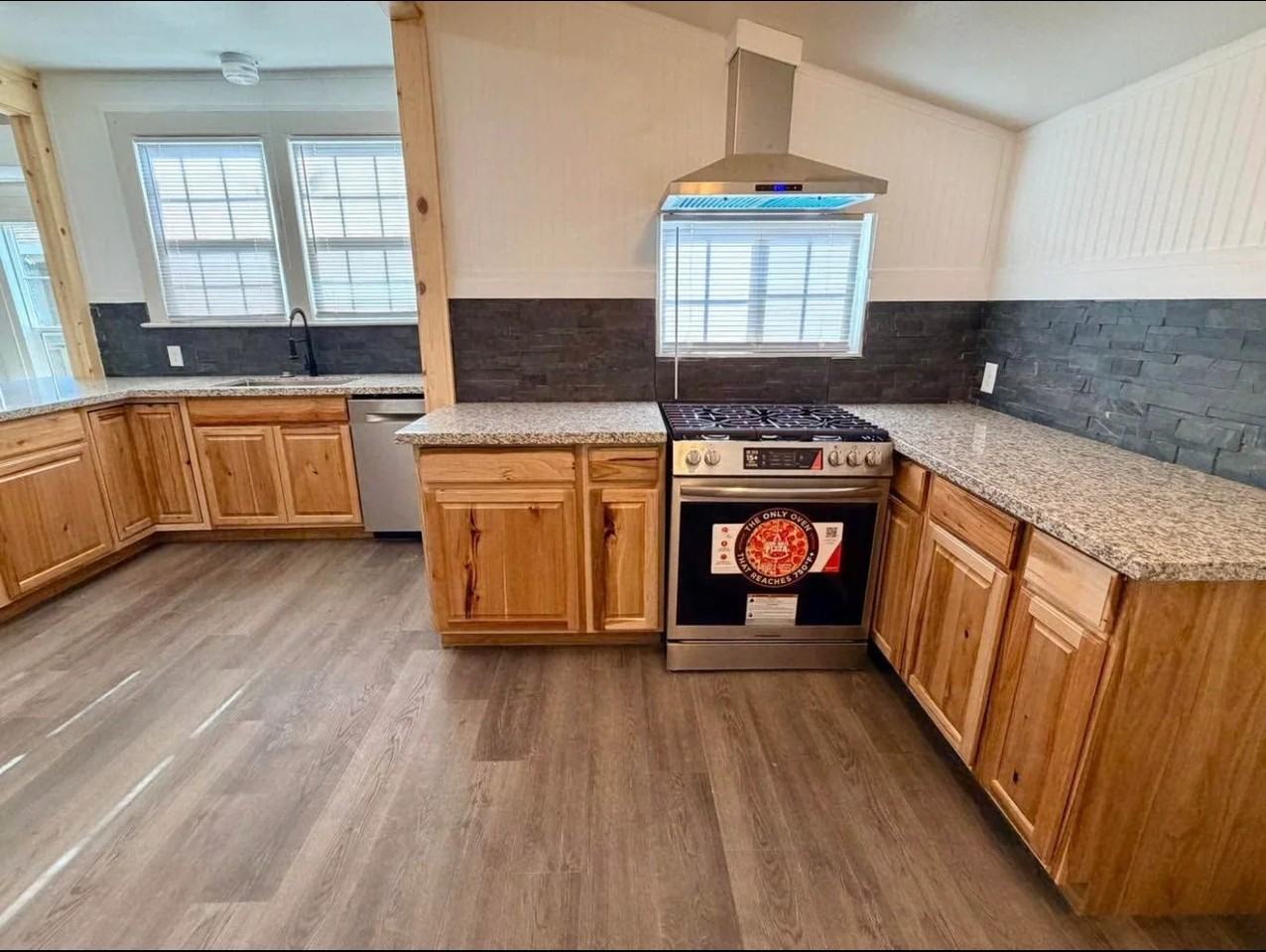 341 N D St #314NDST - Photo 5 of 7