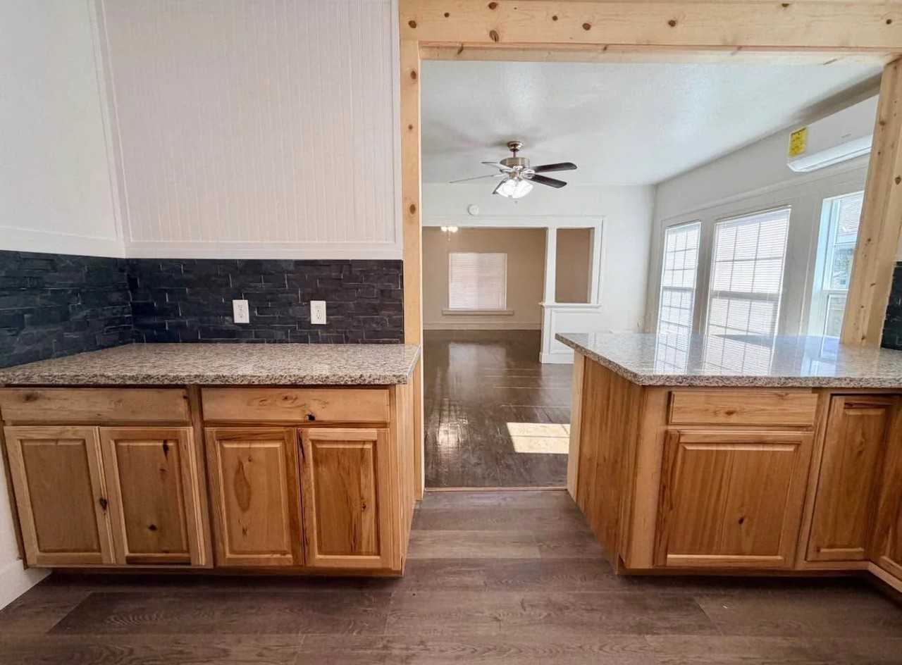 341 N D St #314NDST - Photo 6 of 7