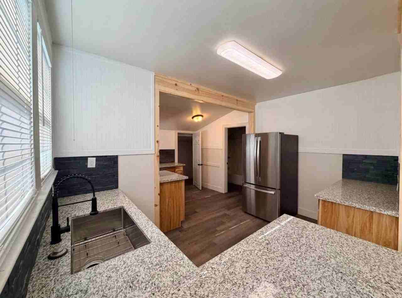 341 N D St #314NDST - Photo 7 of 7