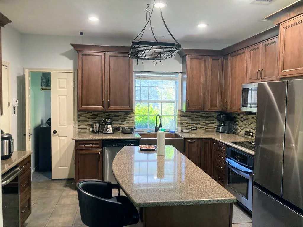 9108 Elissa Ct - Photo 4 of 14