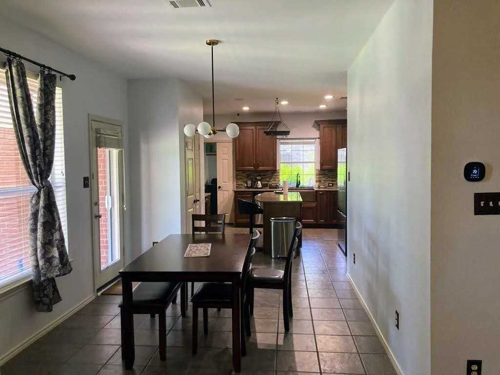 9108 Elissa Ct - Photo 5 of 14