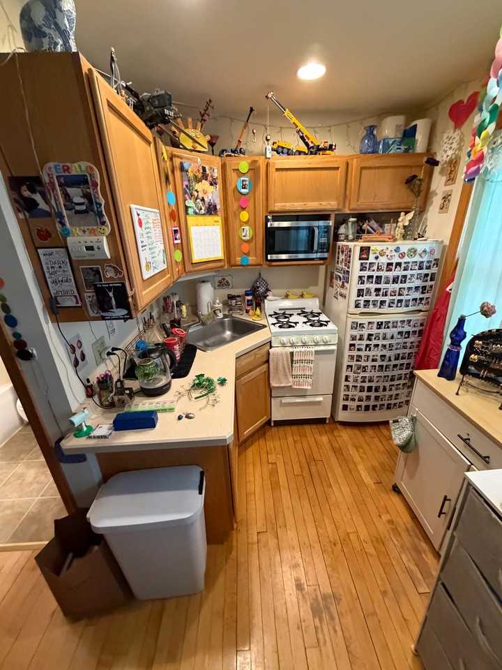 114 W Gilman St #11 - Photo 3 of 5