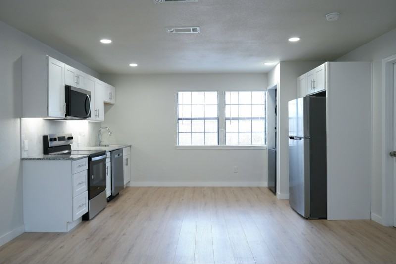 314 Jagoe St #103