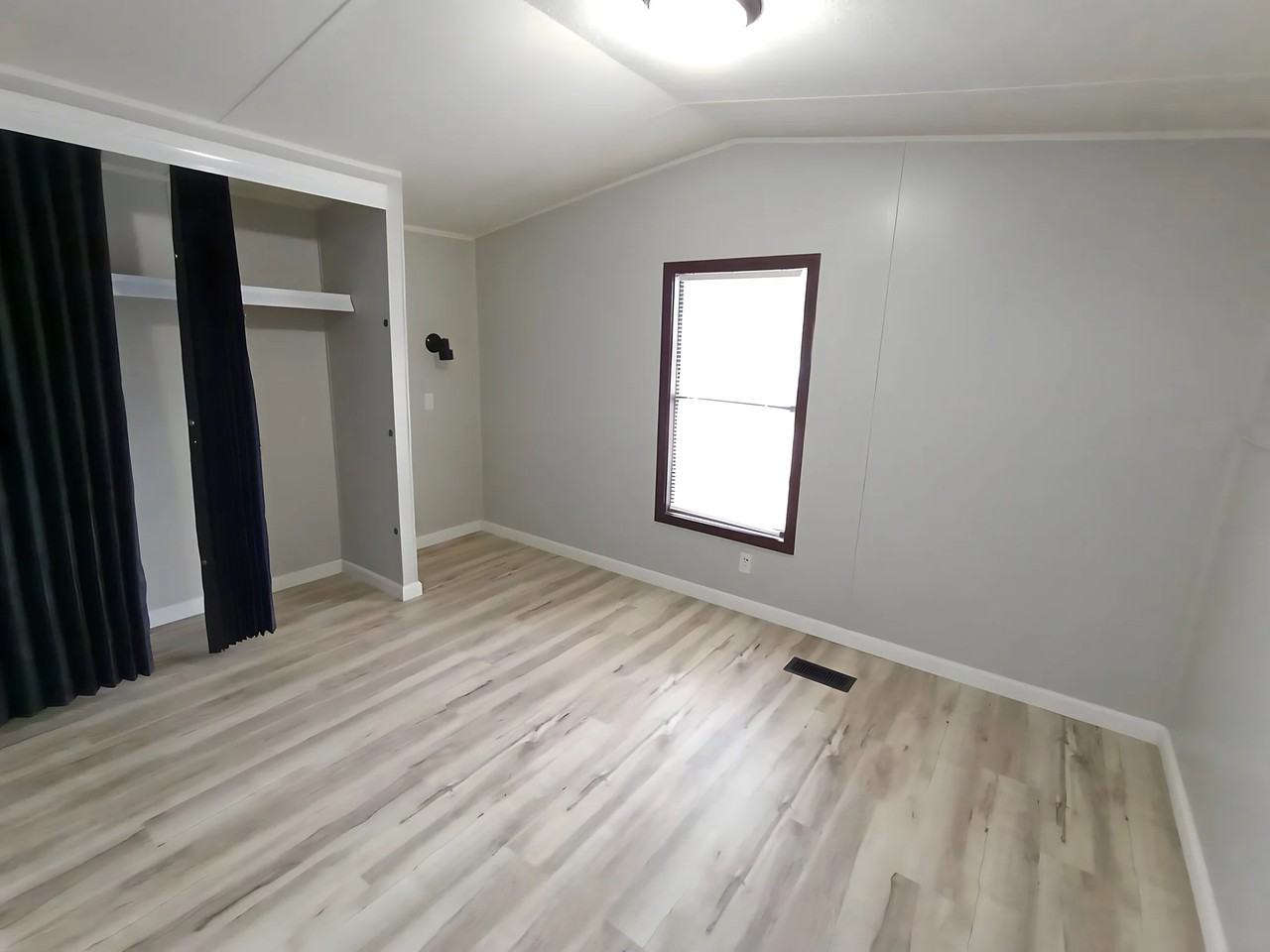 1 Deerwood Park - Photo 6 of 10