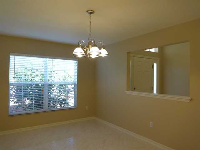 725 NW Bristol St - Photo 2 of 16