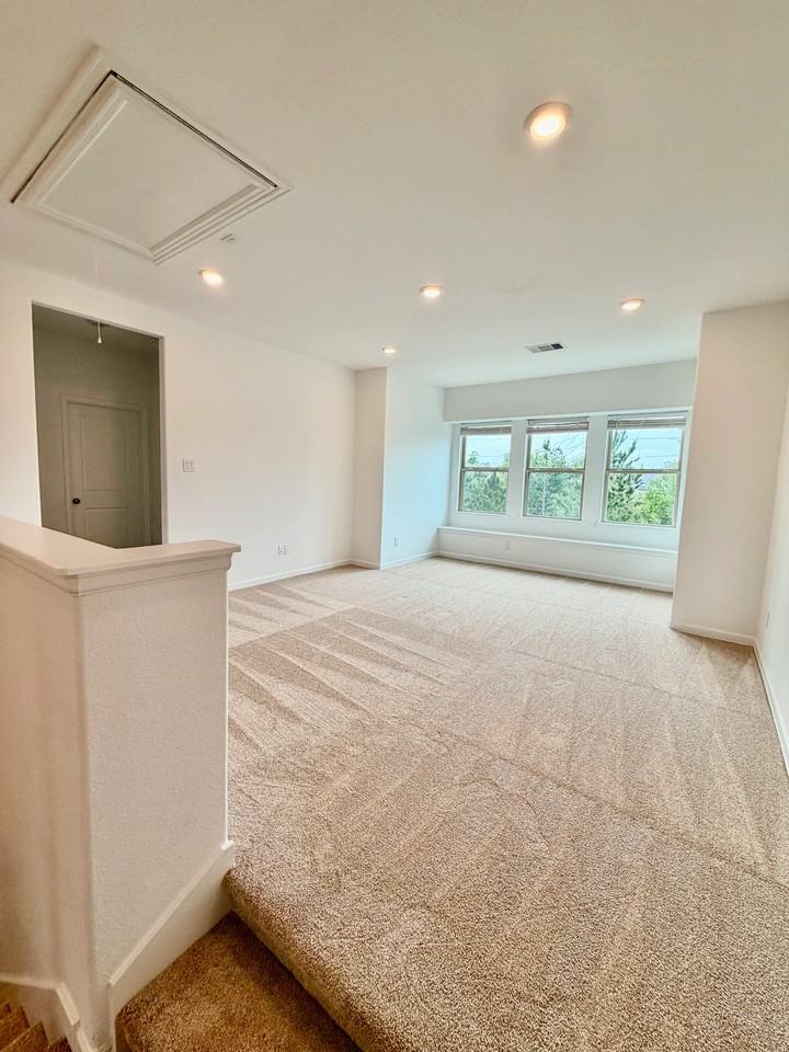 9419 Thornbluff Creek Ct - Photo 3 of 12