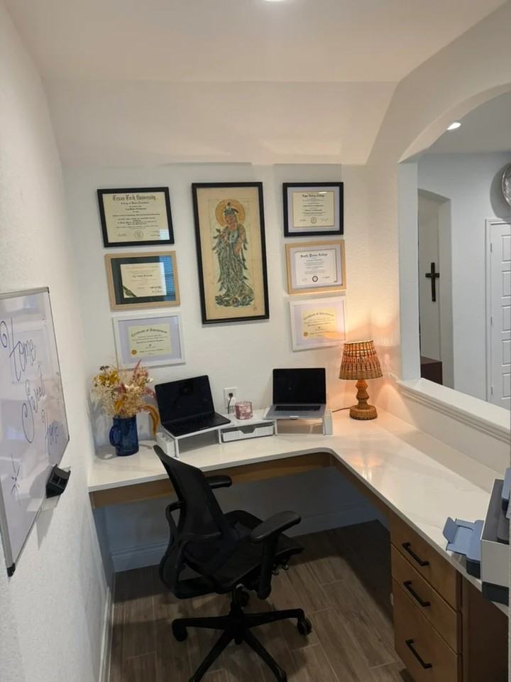 814 Pamplona Ln - Photo 4 of 12