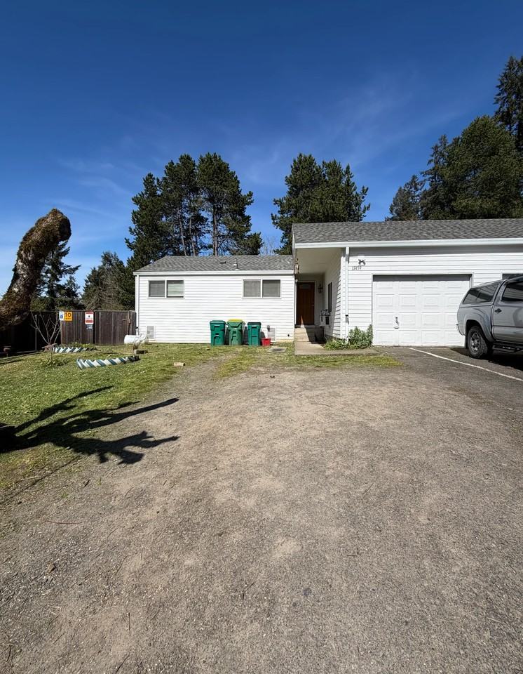 17459 Sw Wright St - Photo 2 of 15