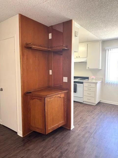 16862 Lynn Ln #E - Photo 4 of 12