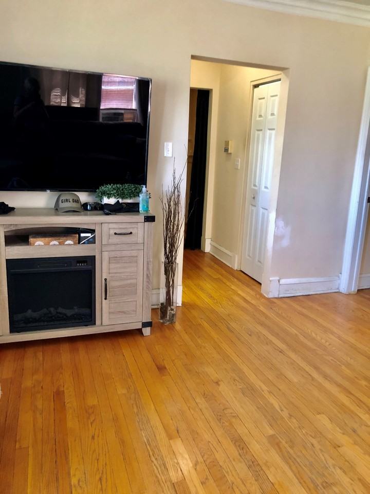 2357 N Kenneth Ave #21 - Photo 3 of 10