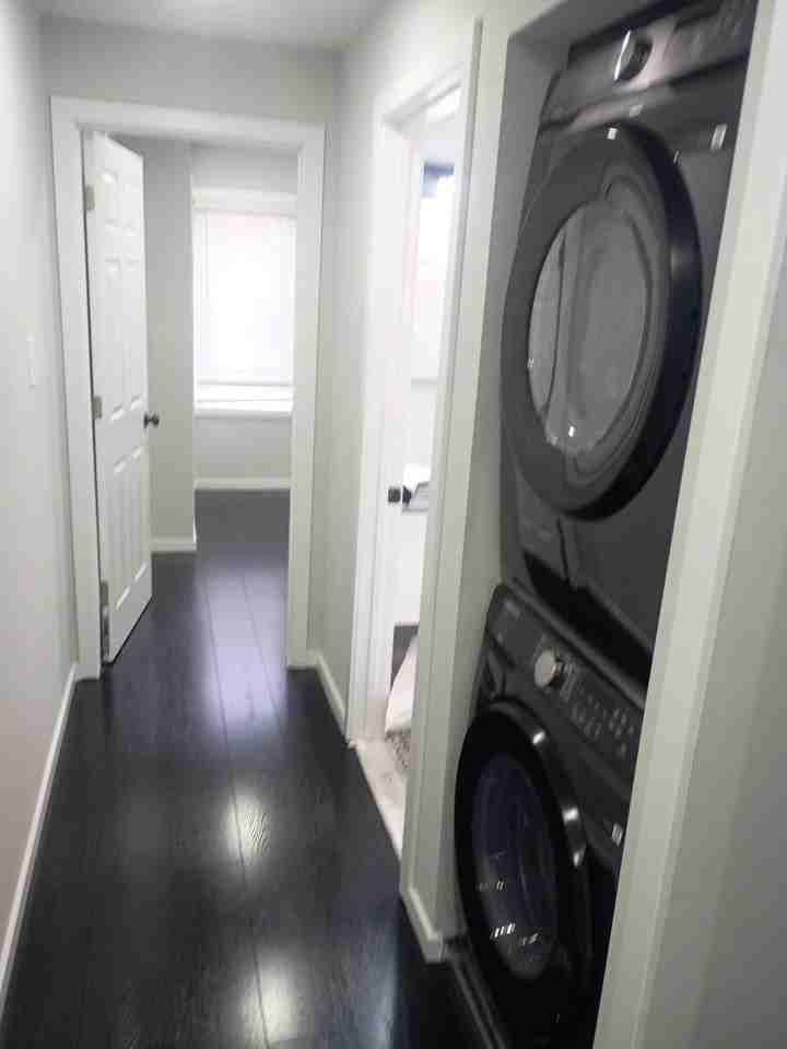 420 Reservoir St - Photo 5 of 7