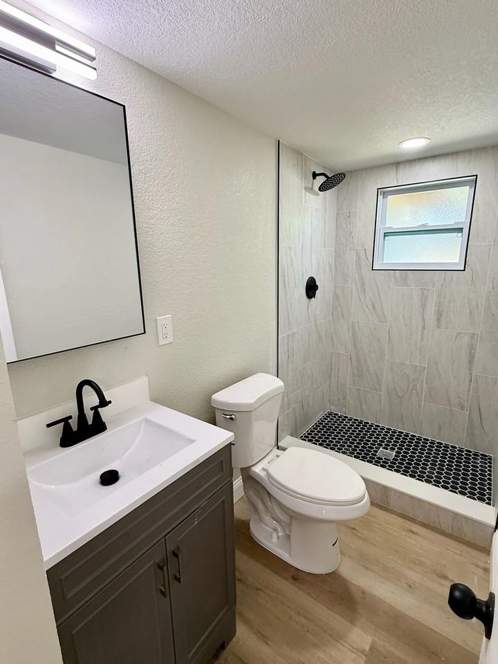 1203 Duke Way #B - Photo 6 of 6