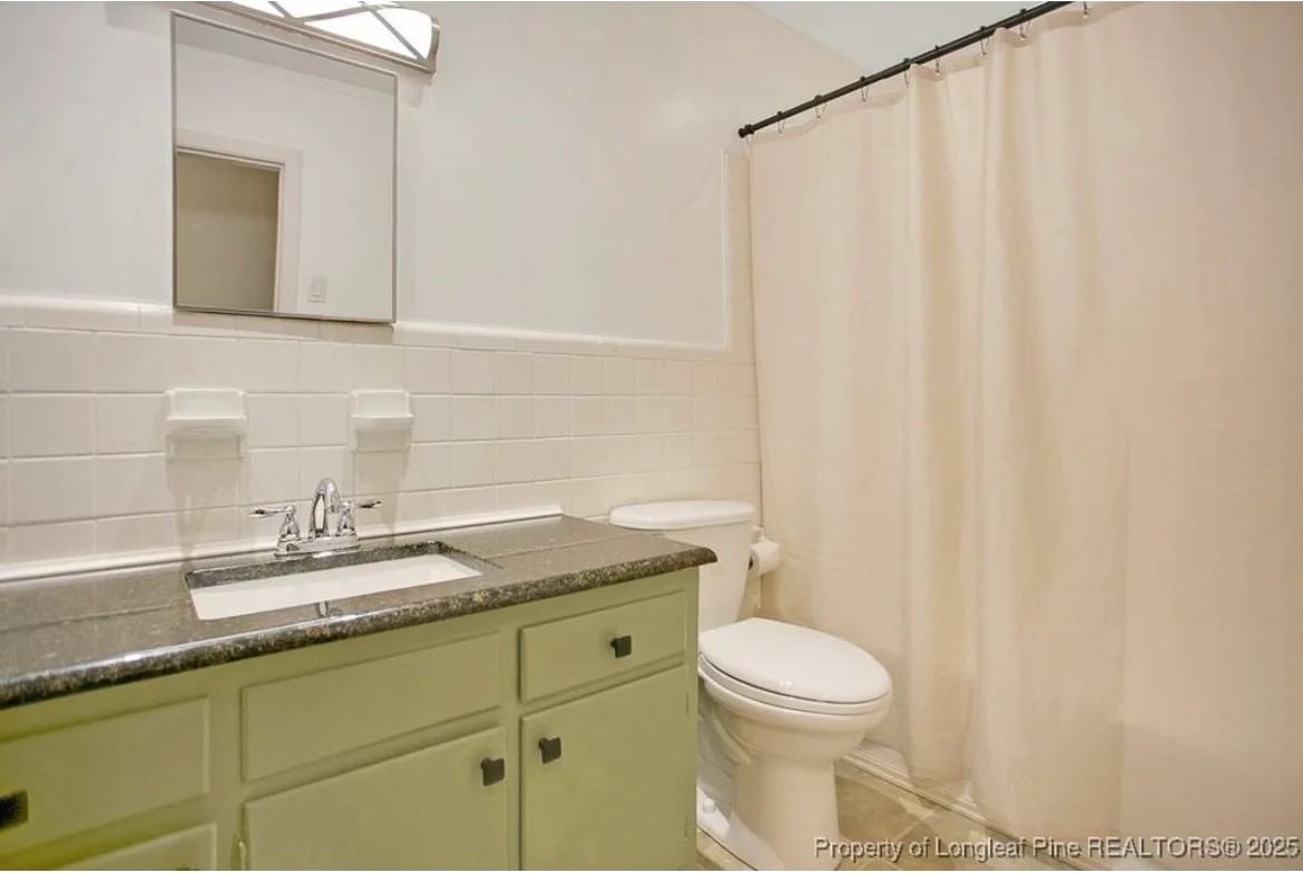 607 Oakdale Dr - Photo 6 of 8