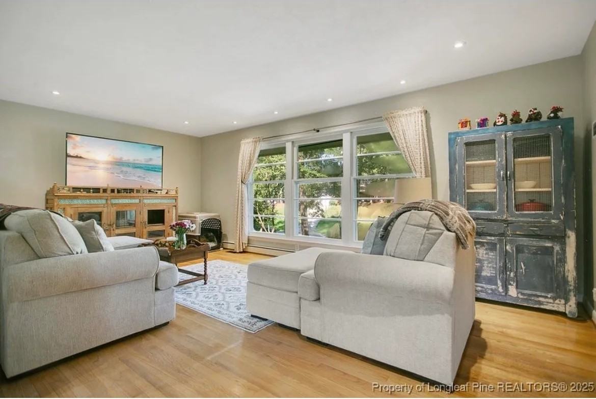 607 Oakdale Dr - Photo 7 of 8