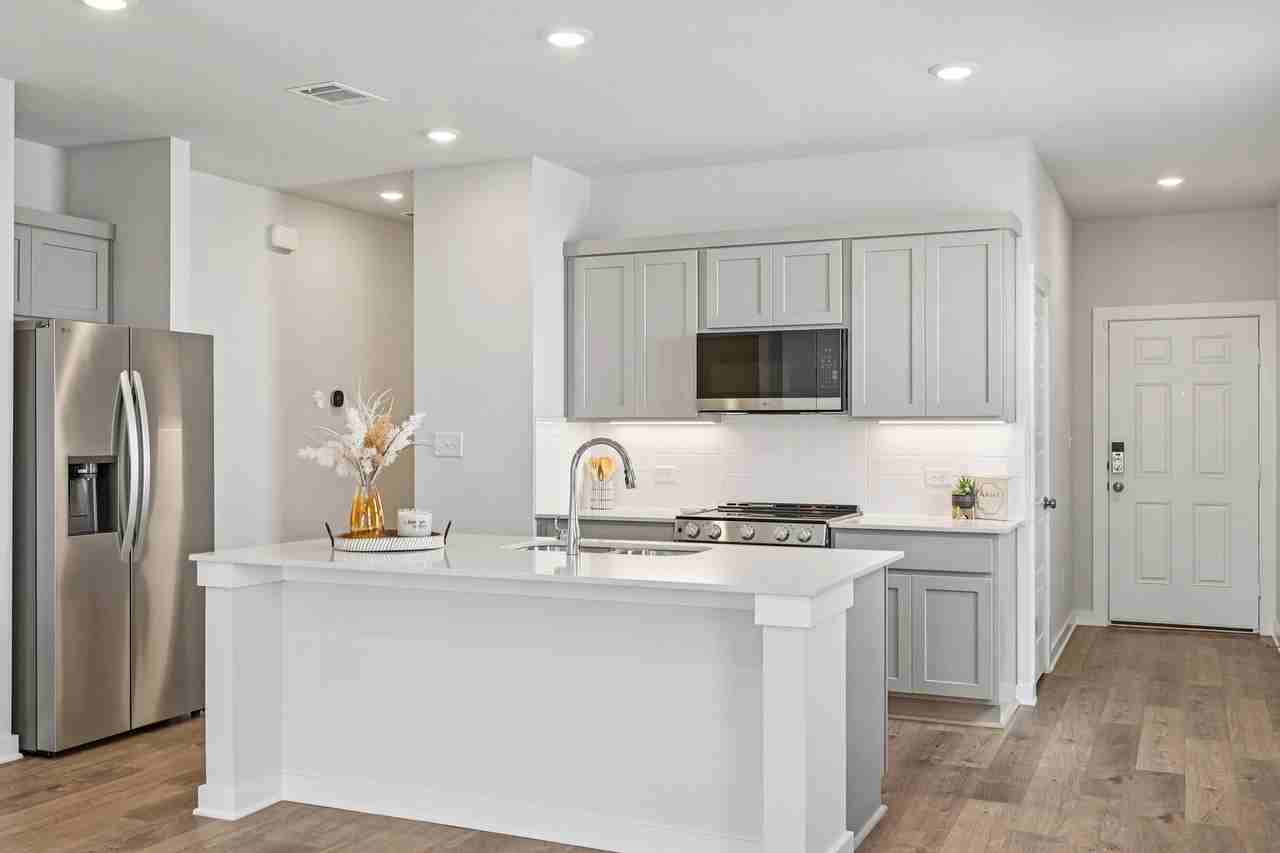 1153 Wild Leaf Way - Photo 3 of 20