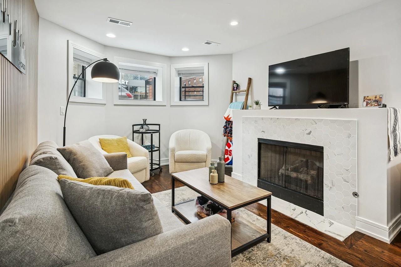 805 W Bradley Pl #G - Photo 5 of 10