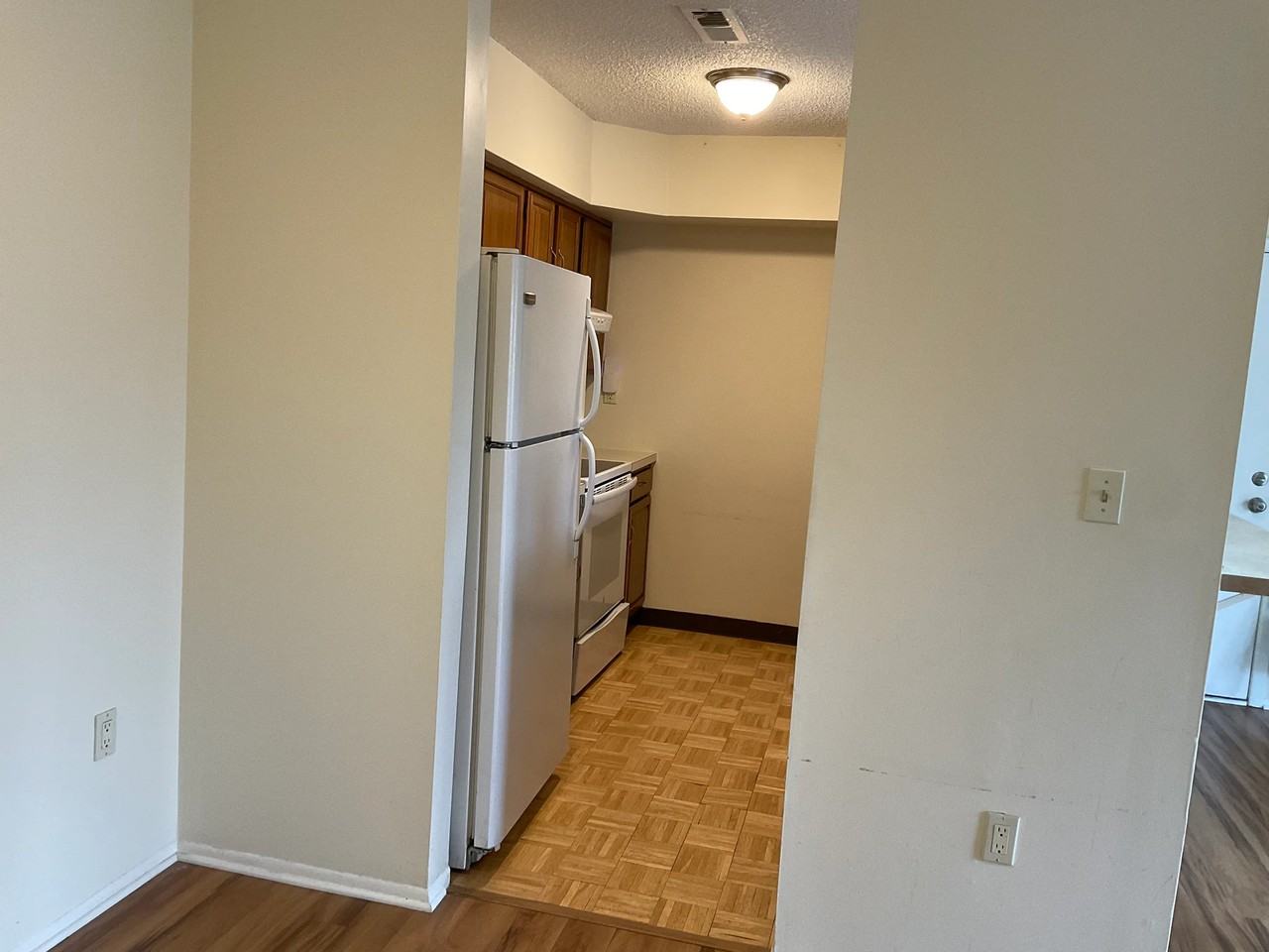 2110 Aspen Dr - Photo 6 of 17