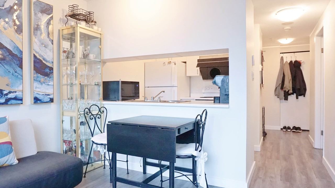 438 Seymour Street #1801 - Photo 5 of 8