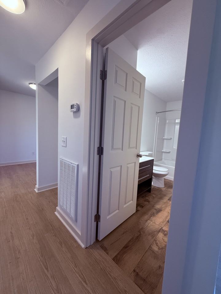 134 Kenmore Ave #NA - Photo 6 of 14