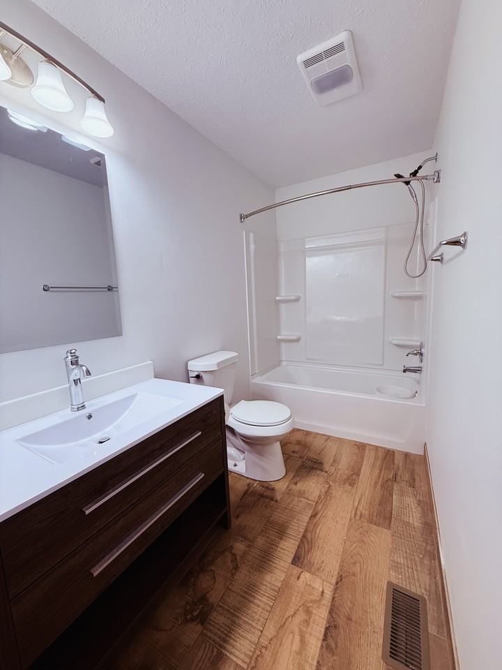 134 Kenmore Ave #NA - Photo 7 of 14