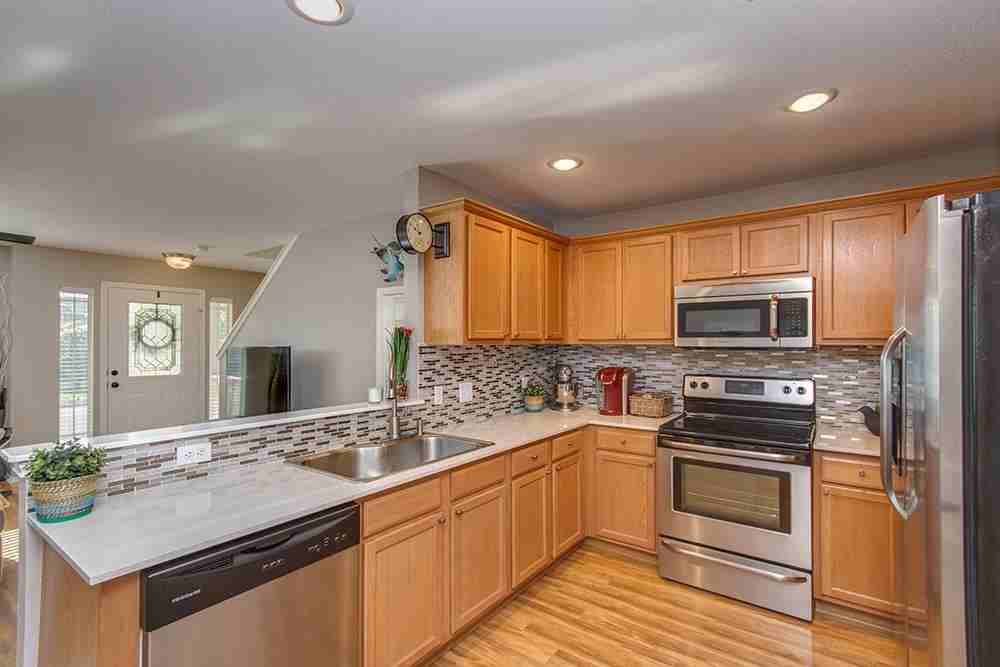 504 Rolling Oak Dr #NA - Photo 3 of 9