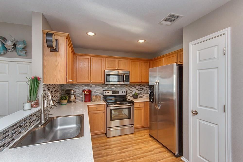 504 Rolling Oak Dr #NA - Photo 4 of 9