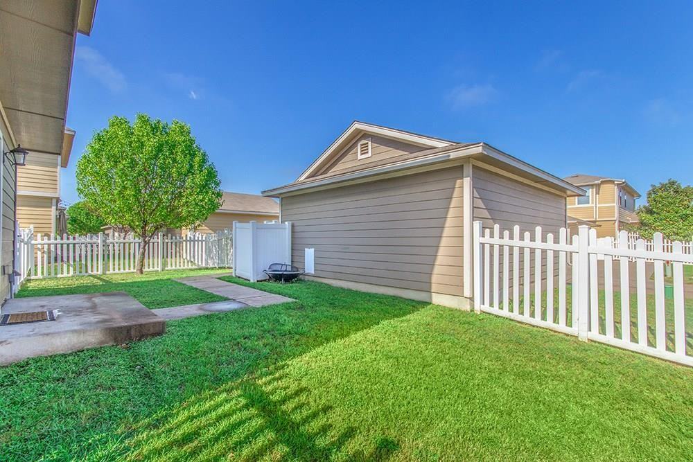 504 Rolling Oak Dr #NA - Photo 6 of 9