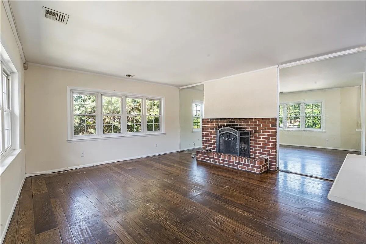 8702 188th St #NA - Photo 3 of 21