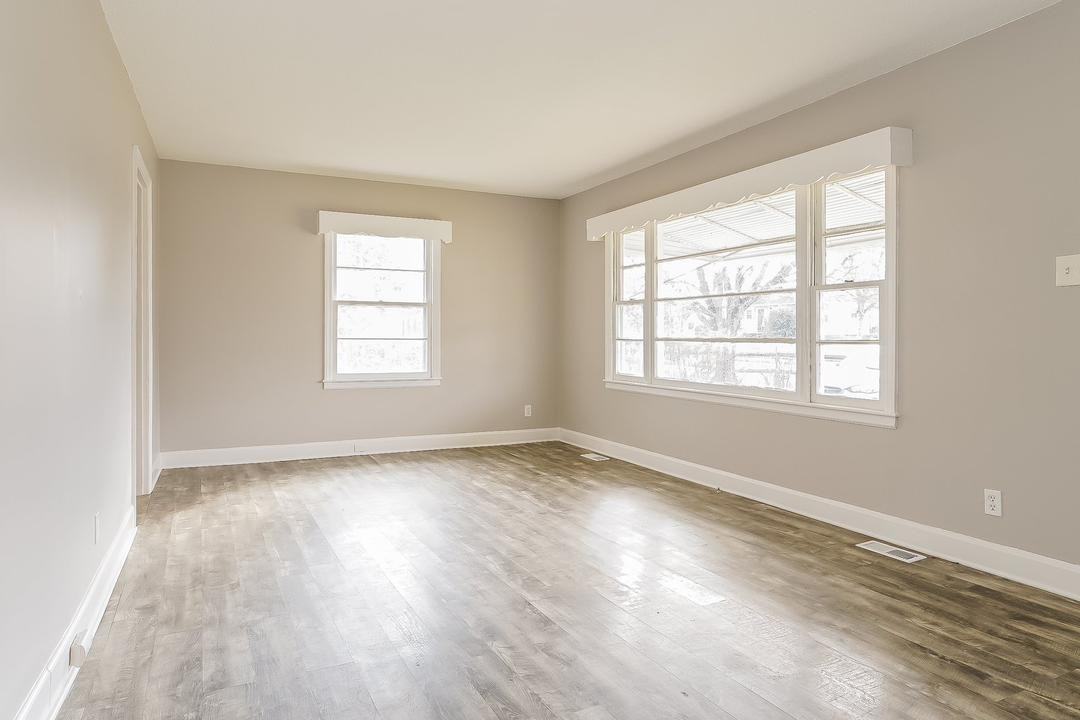 2503 Mckinney St #NA - Photo 2 of 6