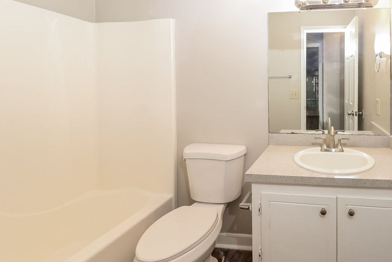 122 Village Walk #NA - Photo 7 of 8