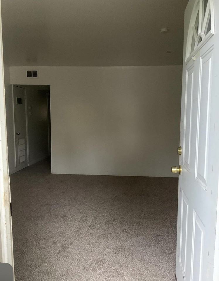 14258 Plainview Ave #NA - Photo 3 of 11